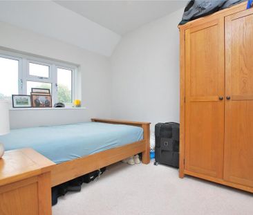 2 bedroom semi-detached house to rent - Photo 3