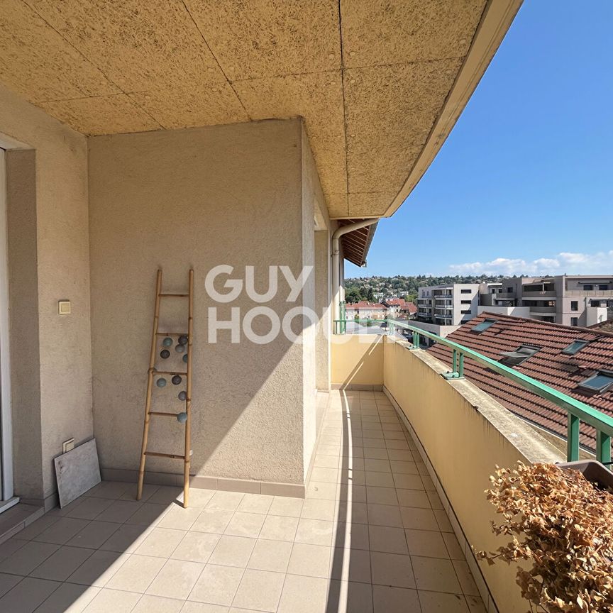 A Louer Appartement 3 pièces à Bourgoin Jallieu - Centre-ville - Photo 1