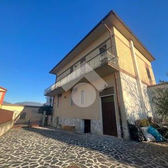 Quadrilocale in affitto - Photo 1