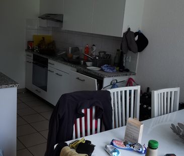 De nouveaux locataires pour la belle 3.5 appartement de chambre - Foto 1