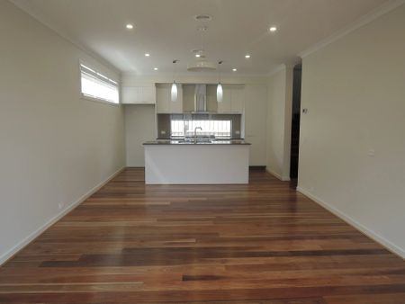1/8 Lawford Street, BOX HILL NORTH - Photo 4