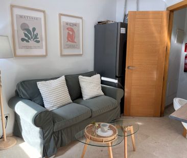 Attic room in Madrid - Photo 6