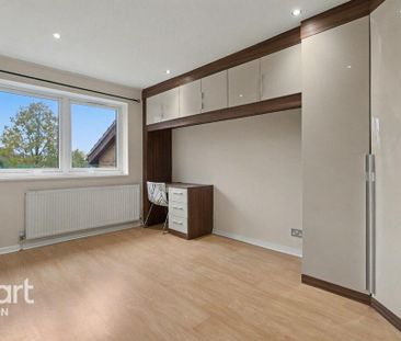 4 bedroom terraced house to rent - Photo 6