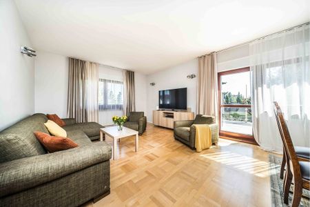 Duży dom z ogrodem na Smochowicach. - Фото 2