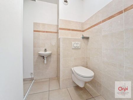Location Appartement 2 pièces 57m² AJACCIO 20090 - Photo 5