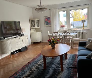 Pionvägen, Sollentuna - Photo 2