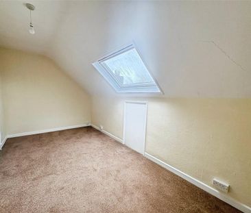 3 bedroom flat to rent - Photo 6