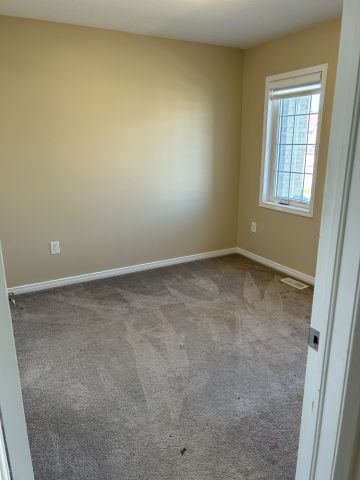 For Lease - 47 Blacksmith Drive, Woolwich, Ontario - Photo 4