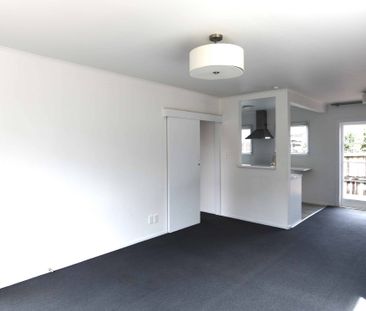 Charming one bedroom unit - Photo 1