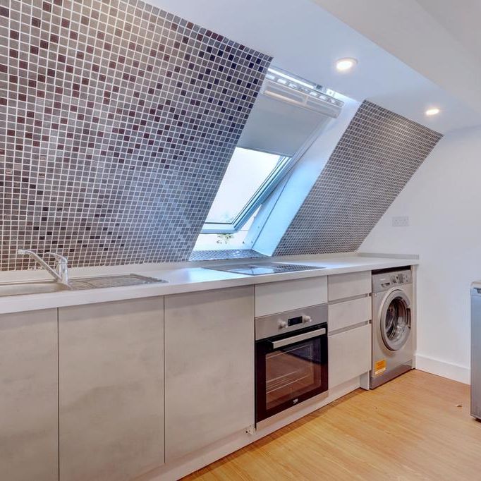 Studio to rent - Photo 1