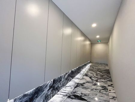 2 bedroom flat like new near the Wisteria Shopping Center! - Photo 2