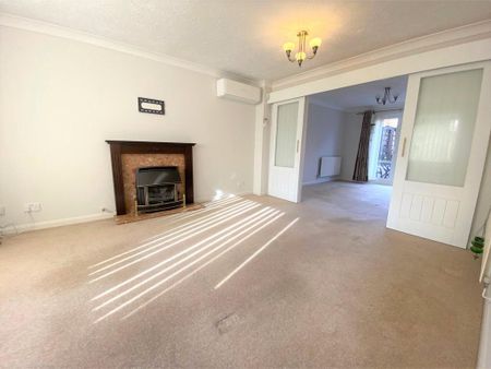 5 bedroom detached house to rent - Photo 5