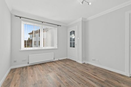 2 bedroom semi-detached house to rent - Photo 2