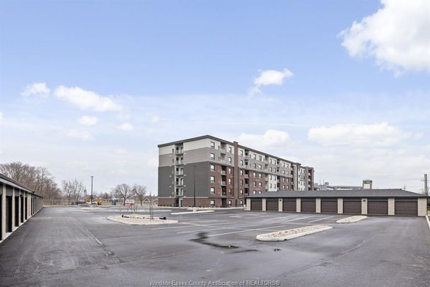 For Lease - 11870 TECUMSEH Road Unit# 208, Tecumseh, Ontario - Photo 1