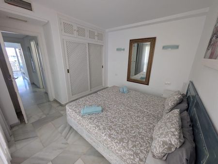 Middle Floor Apartment in Benalmadena - Photo 4