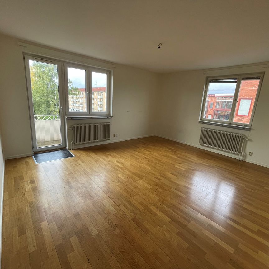 Kapellgatan, Katrineholm - Foto 1