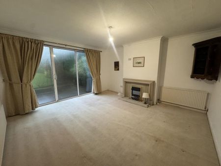 5 bedroom detached house to rent - Photo 2