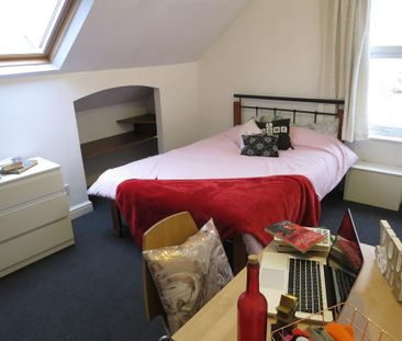 6 bedroom house to rent - Photo 4