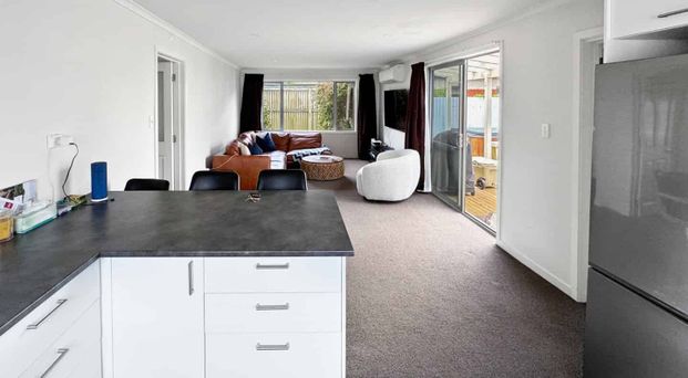 RICHMOND - 2 BEDROOMS - Photo 1