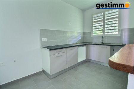 Location Appartement 4 pièces 105m² MATOURY 97351 - Photo 2