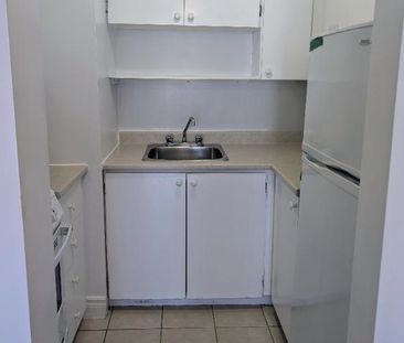 Studio 50 ans et plus chauffage électrité eau chaude inclus NON FUMEUR - Photo 4