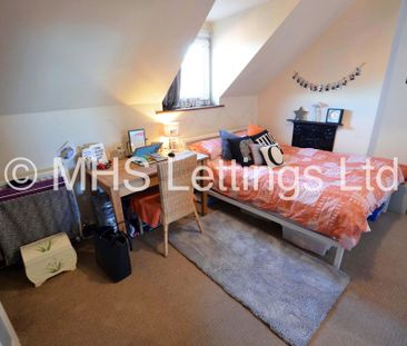 4 Bedroom Mid Terraced House for rent in Mayville Terrace - Photo 2