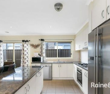 3-bedroom house in Cranbourne North! - Photo 6