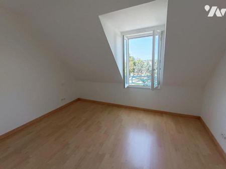 APPARTEMENT T3 - LAVAL - Photo 2