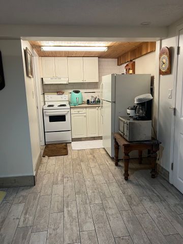 For Lease - 305 Eagle Street Unit# Basement, Newmarket, Ontario - Photo 4