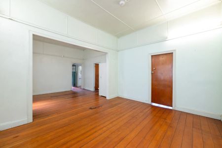 Charming Character Home in the Heart of Woolloongabba - Photo 5