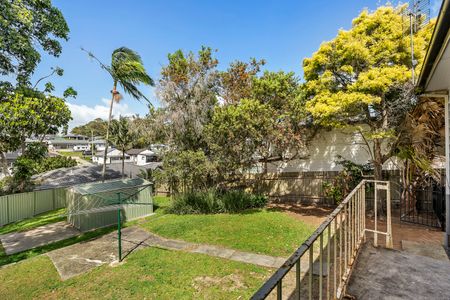 21 Bangalla Street, Belmont North NSW 2280 - House For Rent | Domain - Photo 5