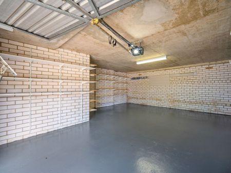 Huge Renovated Three Bedroom Home with Garage - Photo 2