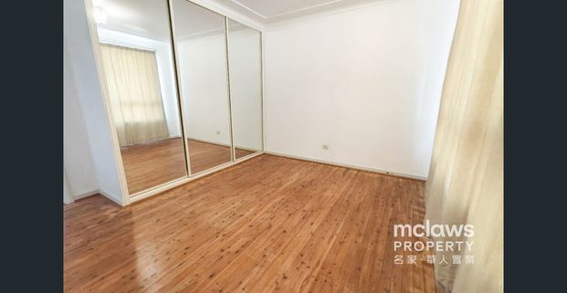 Renovated Family Home in Baulkham Hills! - Photo 1