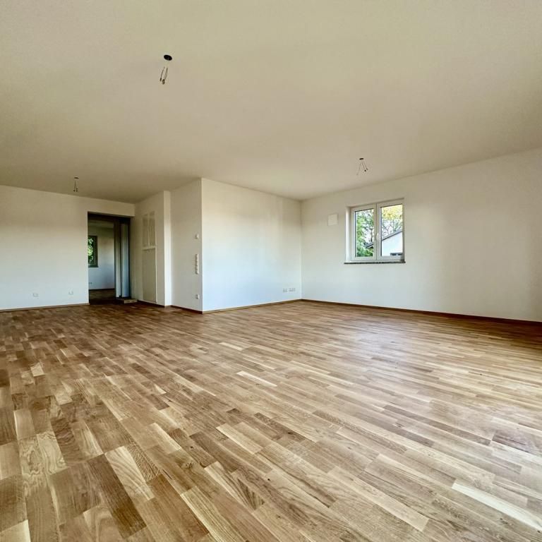 Moderne 3 Zimmer Neubauwohnung mit Balkon - Photo 1