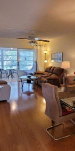 Magnifique et spacieux condo à louer situé à fortlauderdale à 15 mm des plages, du centre ville, du sawgrassmills et de l aéroport . Le condo compre - Photo 3