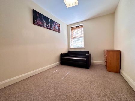 50 Fortwilliam Demesne, Fortwilliam Park, Belfast, BT15 4FD - Photo 3