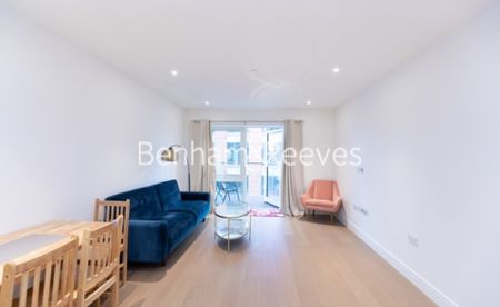 2 Bedroom flat to rent in Faulkner House, Tierney Lane, W6 - Photo 4