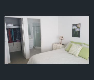 THREE BEDROOM HOUSE IN NORTH LAKES - Photo 5