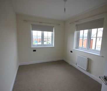 3 bedroom detached house to rent - Photo 4