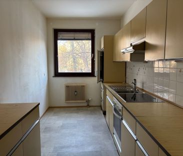 Zentrale 3-Zimmer-Wohnung mit Balkon und Einbauküche (Befristung: 3... - Photo 4