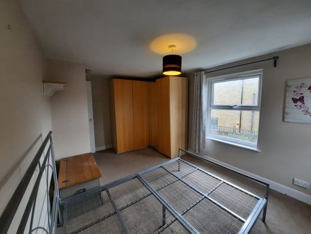 2 Bed Flat, George Lane, SE13 - Photo 3