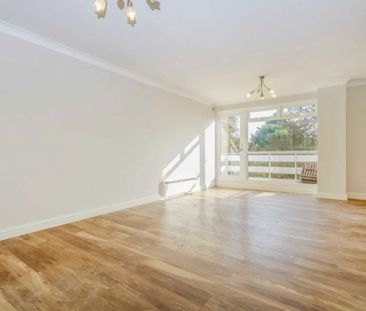 Mountcombe Close, KT6, London - Photo 1