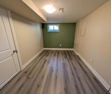 Spacious 2-Bed Lower Unit Minutes from Sunset Beach! - Photo 2