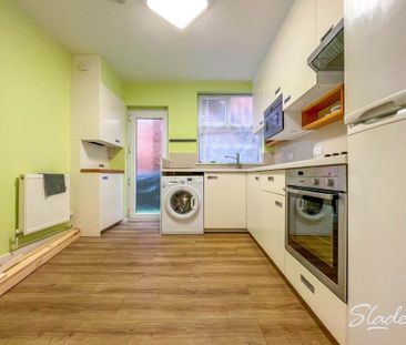 3 bedroom apartment to rent - Photo 2