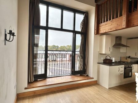 2 bedroom barn conversion to rent - Photo 2