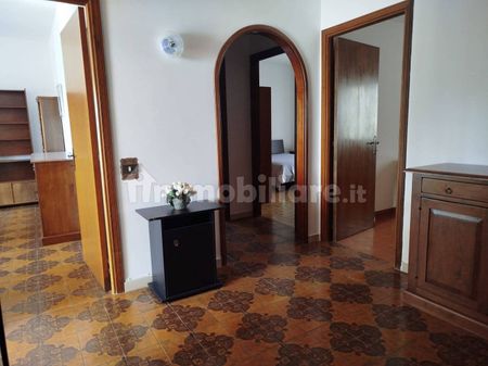 Trilocale buono stato, terzo piano, Centro, Bracciano - Photo 2