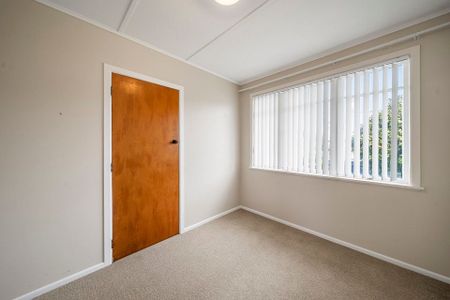 Beach Life 3 bedroom Home in Mount Maunganui - Photo 4