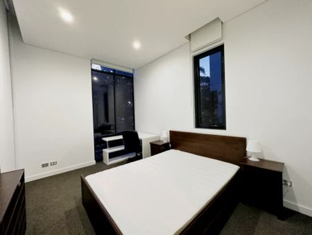 2 bed 2 bath - Photo 4