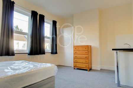 House share to rent - Photo 3