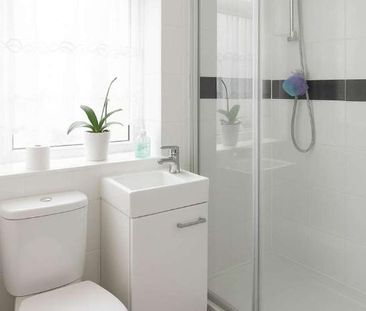 Sycamore Avenue, London, W5 - Photo 2